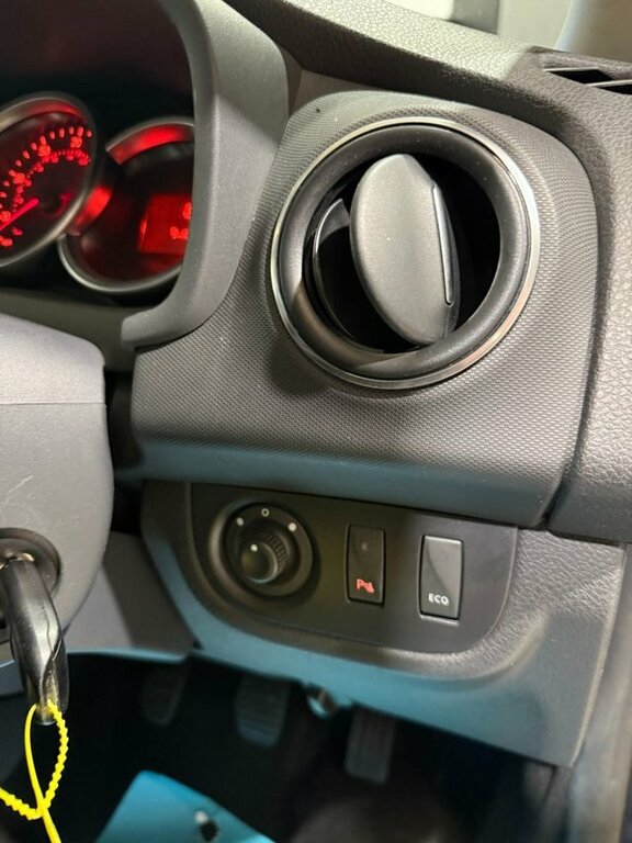 Dacia Sandero Stepway Sandero Stepway 1.5 Dci Ambiance Hatchback Blue #32