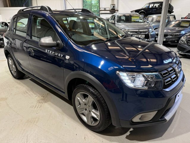 Dacia Sandero Stepway 2017 0.9 Tce Laureate Hatchback Blue