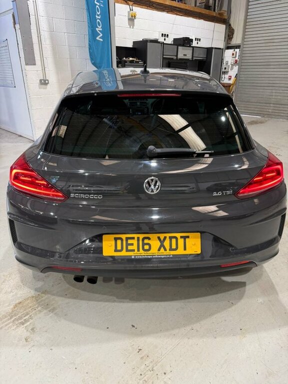 Volkswagen Scirocco 2016 2.0 Tsi Bluemotion Tech R-line Hatchback Grey #4