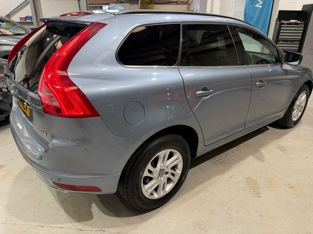 Volvo XC60 2016 2.0 D4 Se Nav Suv Euro 6 S Blue #3
