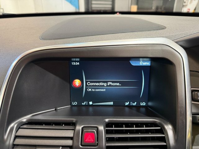Volvo XC60 2L R-design Nav Blue #21