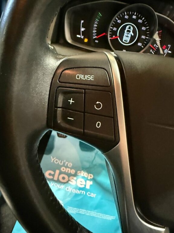 Volvo XC60 2L R-design Nav Blue #17
