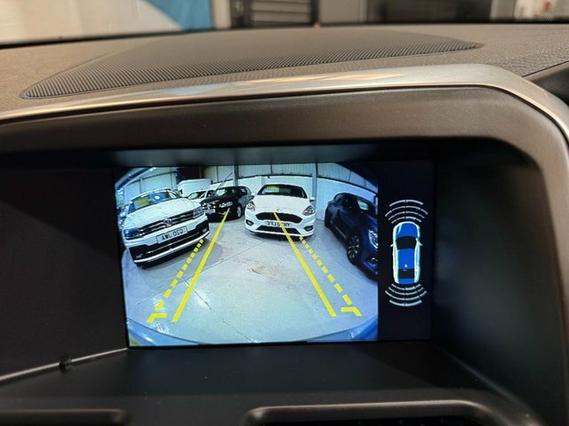 Volvo XC60 2L R-design Nav Blue #24