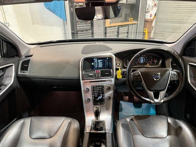 Volvo XC60 2L R-design Nav Blue #10