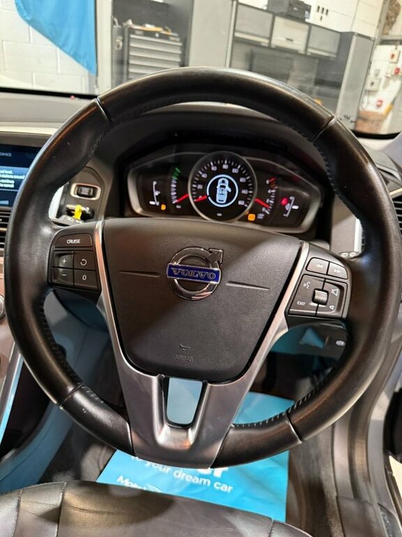 Volvo XC60 2L R-design Nav Blue #16