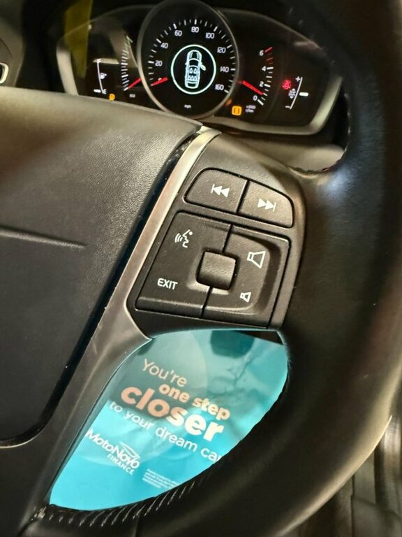 Volvo XC60 2L R-design Nav Blue #18