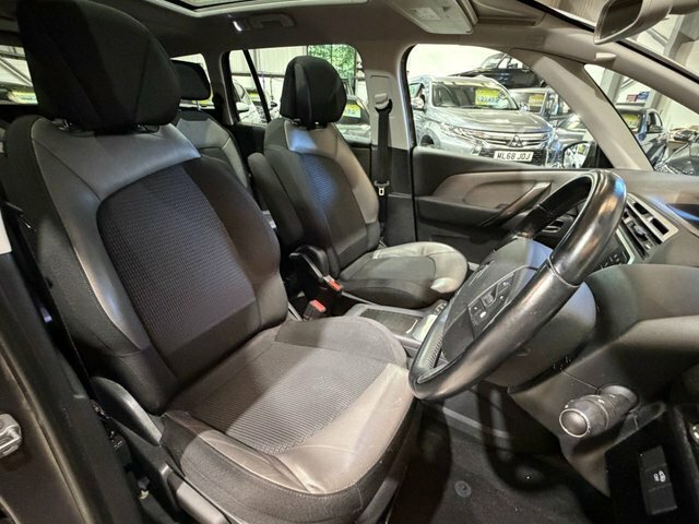 Citroen Grand C4 SpaceTourer Puretech Touch Edition Red #11
