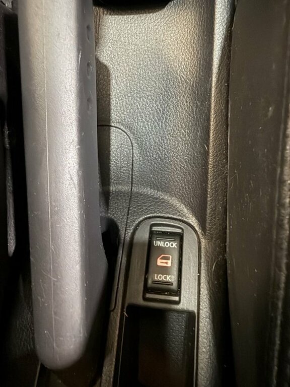 Nissan Note 1.6 16V N-tec Hatchback Euro 5 1 Blue #25