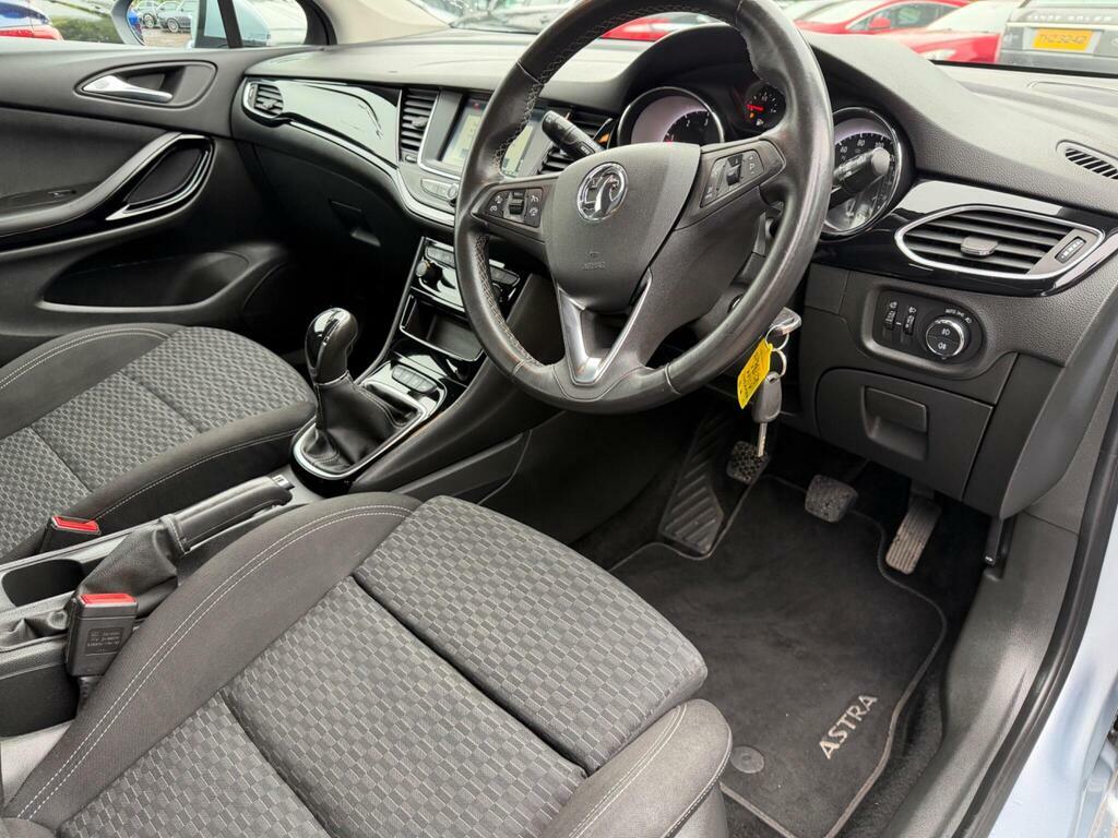 Vauxhall Astra 1.6 Cdti Ecotec Blueinjection Tech Line Nav Sports Black #18