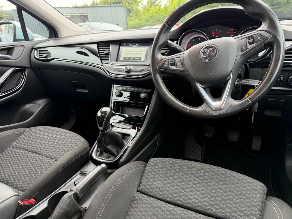 Vauxhall Astra 1.6 Cdti Ecotec Blueinjection Tech Line Nav Sports Black #16