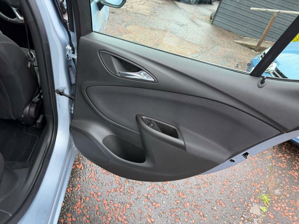 Vauxhall Astra 1.6 Cdti Ecotec Blueinjection Tech Line Nav Sports Black #14