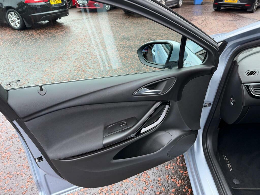 Vauxhall Astra 1.6 Cdti Ecotec Blueinjection Tech Line Nav Sports Black #9