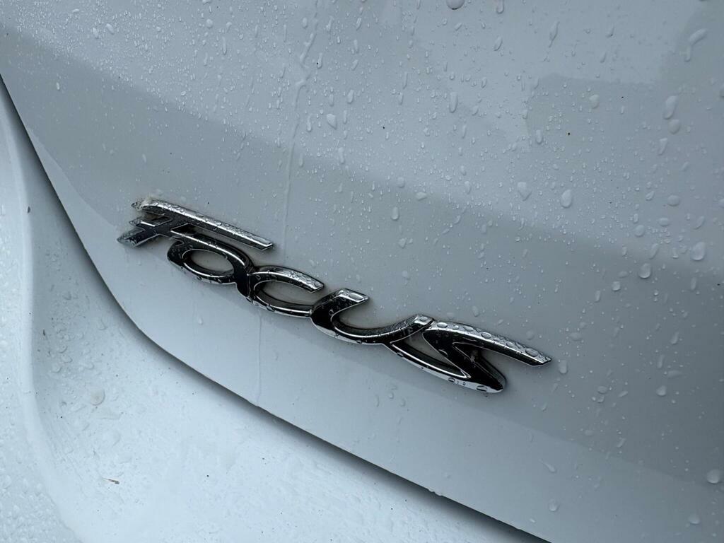Ford Focus 1.0T Ecoboost Zetec Euro 6 S S YJZ4428 White #6
