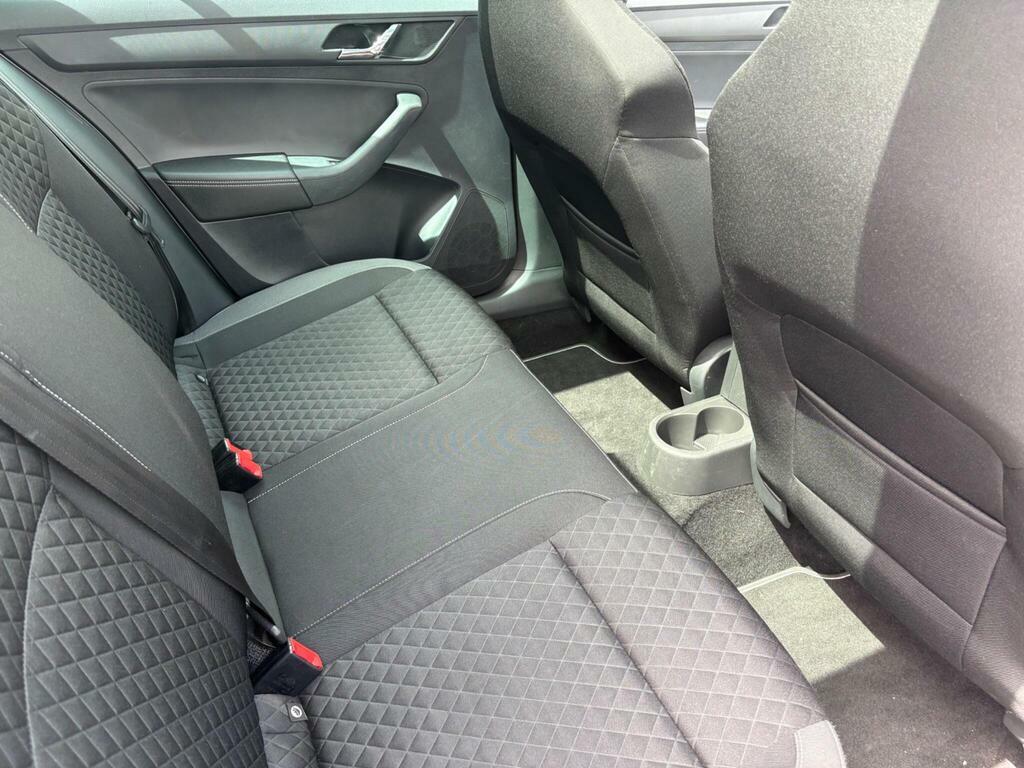 Skoda Rapid Spaceback 1L Se Tech Blue #12