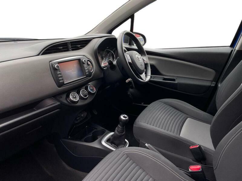Toyota Yaris 1.0 Vvt-i Icon Euro 6 NJ67FPP Blue #3