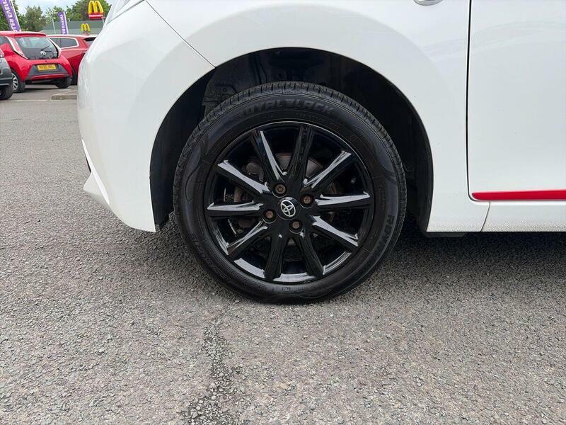 Toyota Aygo 1.0 Vvt-i X-press Euro 6 NA67VOY White #6
