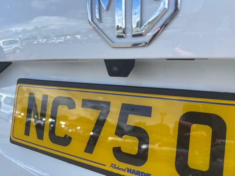 MG ZS Excite Vti-tech Red #21