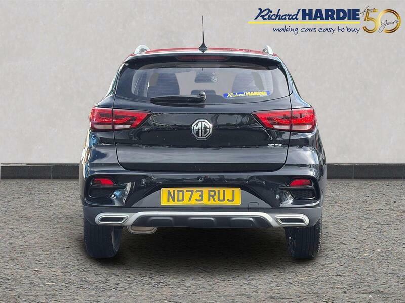 MG ZS Hatchback Red #5