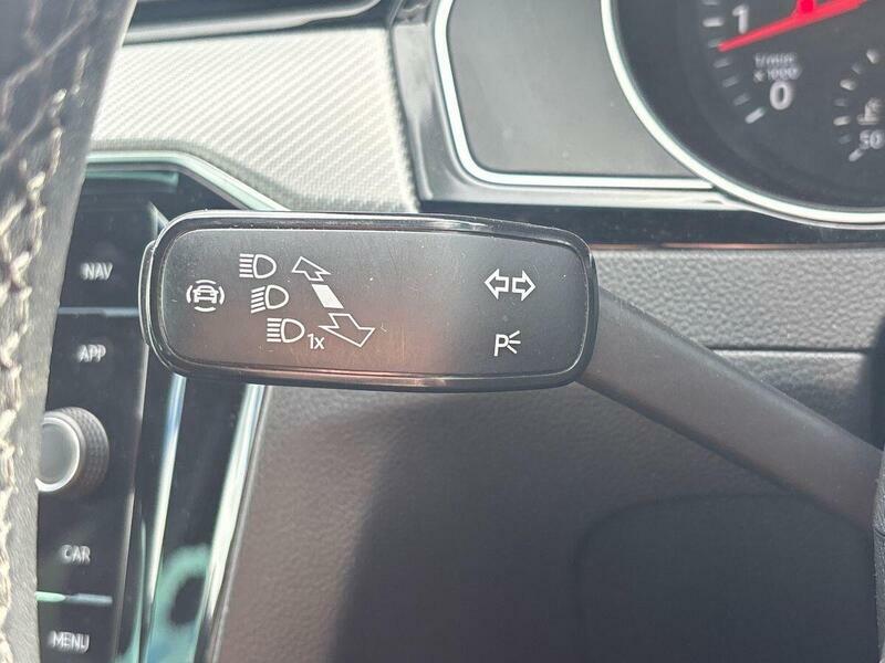Volkswagen Passat 2.0 Tdi Evo Scr Se Nav Dsg Black #29
