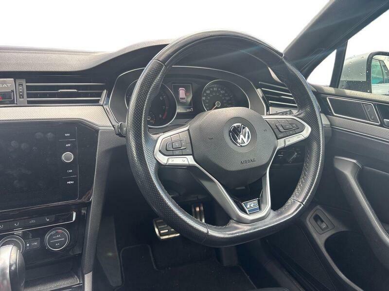 Volkswagen Passat 2.0 Tdi Evo Scr Se Nav Dsg Black #7