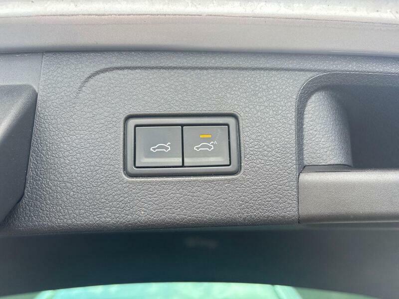 Volkswagen Passat 2.0 Tdi Evo Scr Se Nav Dsg Black #21