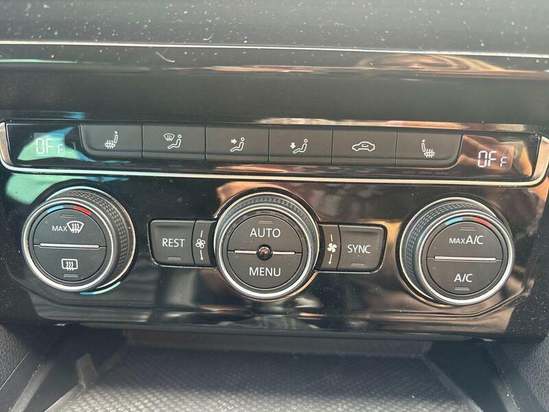 Volkswagen Passat 2.0 Tdi Evo Scr Se Nav Dsg Black #30
