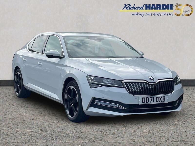 Skoda Superb 1.4 Tsi Iv 13Kwh Se L Dsg Euro 6 Ss White