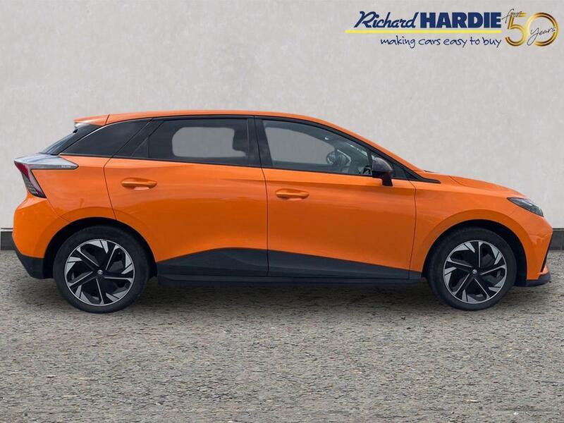 MG MG4 64Kwh Trophy Long Range Orange #3
