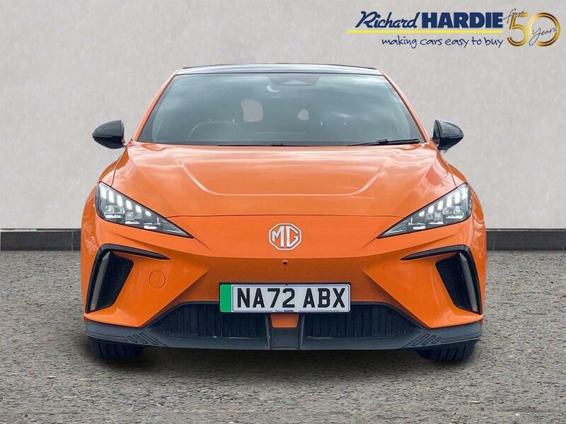MG MG4 64Kwh Trophy Long Range Orange #4