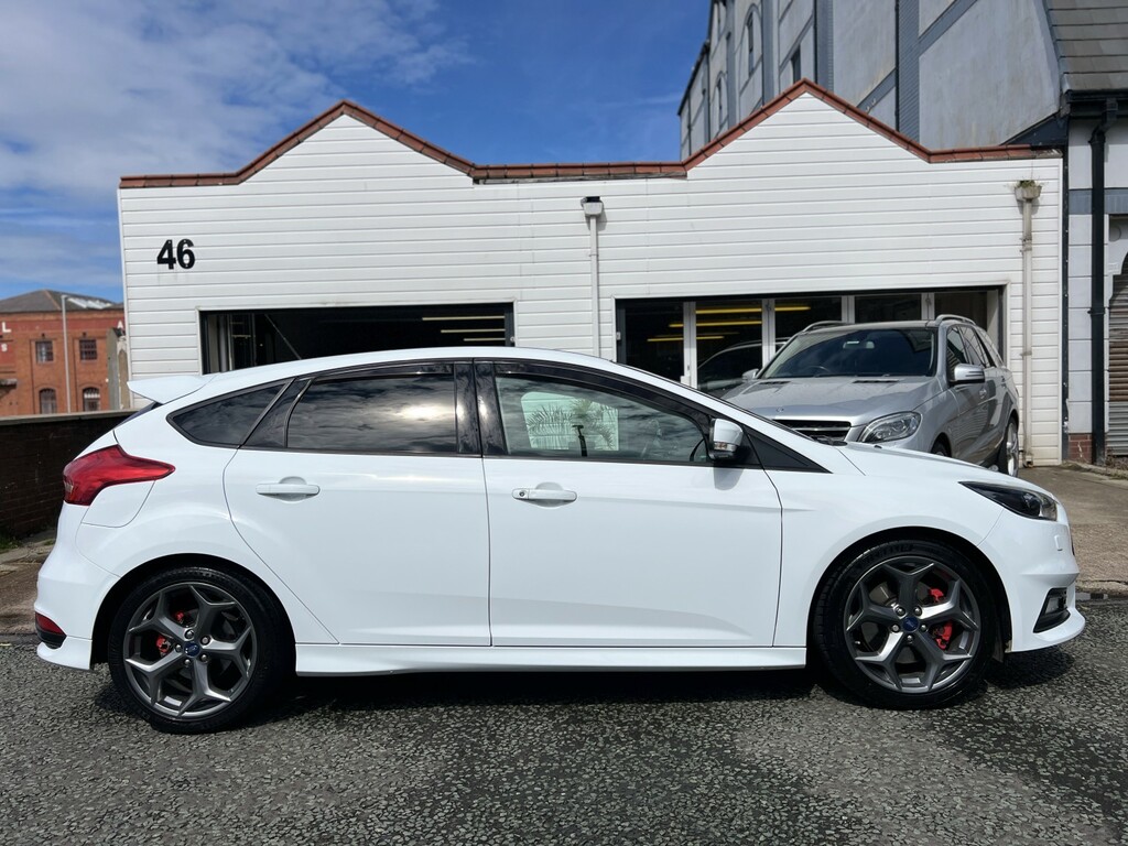 Ford Focus 2.0 T Ecoboost St-3 White #6