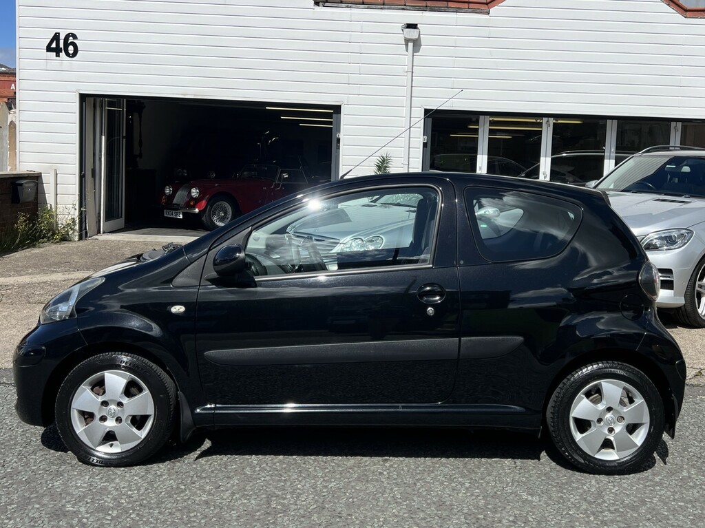 Toyota Aygo 1.0 Vvt-i Black Black #6