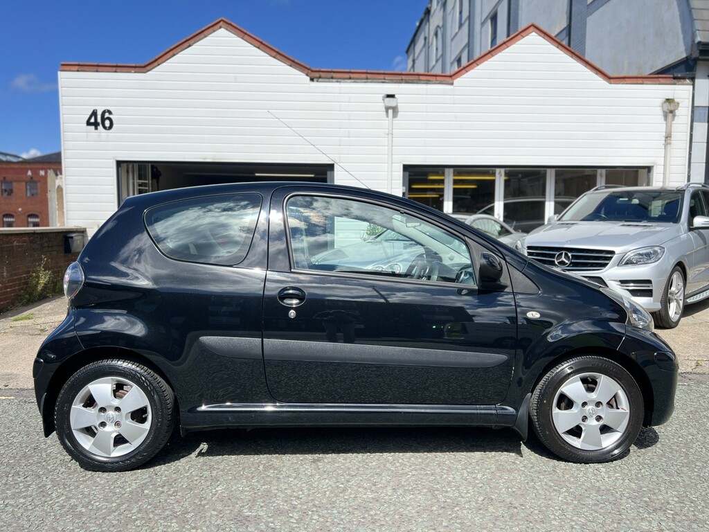 Toyota Aygo 1.0 Vvt-i Black Black #3