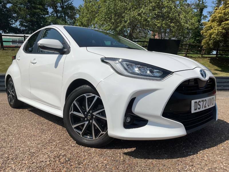 Toyota Yaris 1.5 Hybrid Design Cvt - 2023 72 White