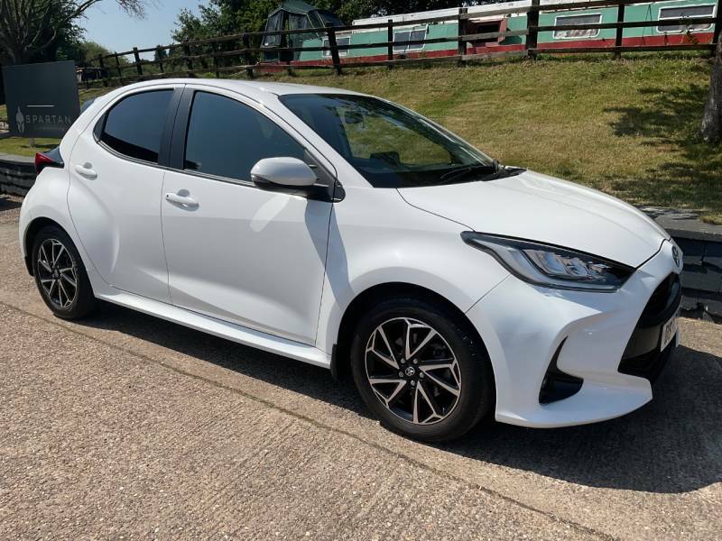 Toyota Yaris 1.5 Hybrid Design Cvt - 2023 72 DS72UVO White #2