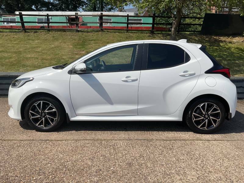 Toyota Yaris 1.5 Hybrid Design Cvt - 2023 72 DS72UVO White #6
