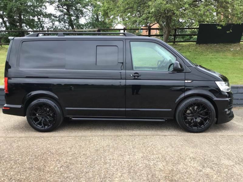Volkswagen Transporter 2.0 Tdi Bmt 204 Highline Van Dsg Kombi 6 Seats - 2 AP19YSR Black #3