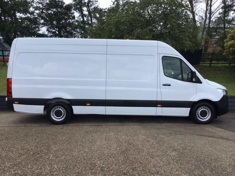 Mercedes-Benz Sprinter 3.5T H2 Van - 2019 69 White #3