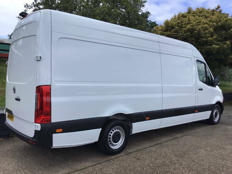 Mercedes-Benz Sprinter 3.5T H2 Van - 2019 69 White #4