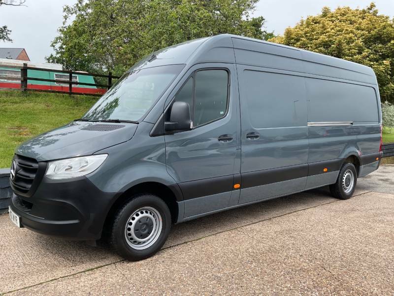 Mercedes-Benz Sprinter 3.5T H2 Progressive Van Grey #5