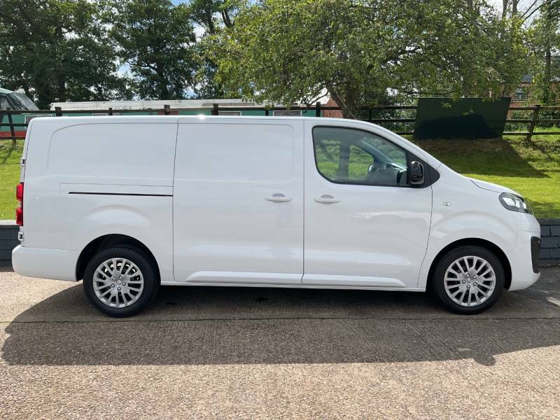 Vauxhall Vivaro 2900 1.5D 100Ps Pro H1 Van White #3