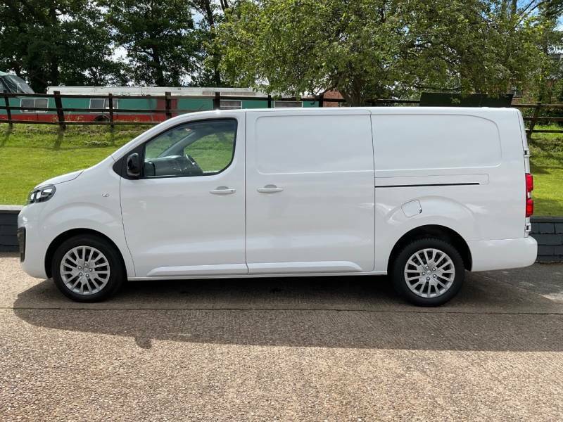 Vauxhall Vivaro 2900 1.5D 100Ps Pro H1 Van White #6