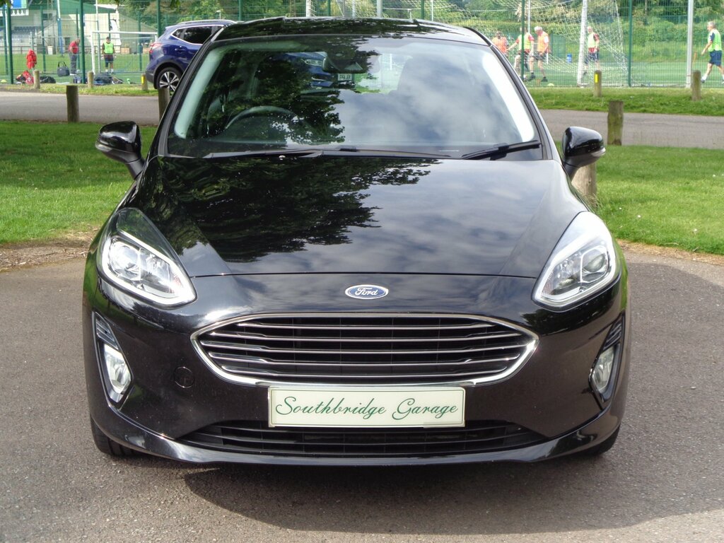 Ford Fiesta 1.1 Zetec 5-Door DS68YTJ Black #5