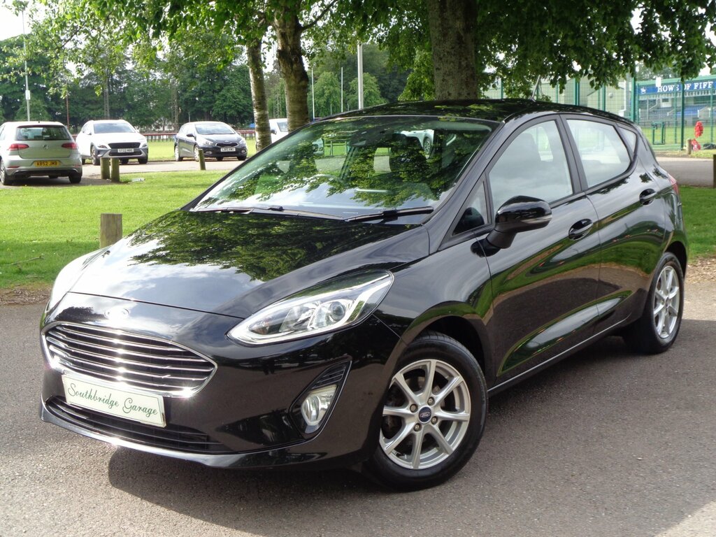 Ford Fiesta 1.1 Zetec 5-Door DS68YTJ Black #2