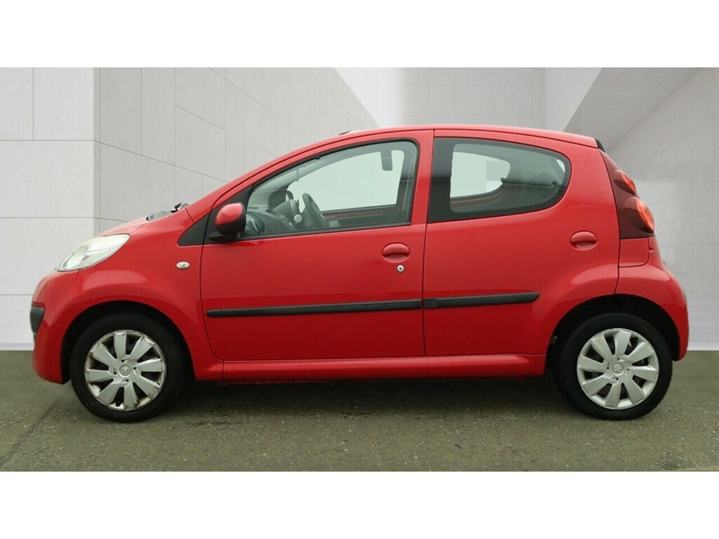 Peugeot 107 Active Red