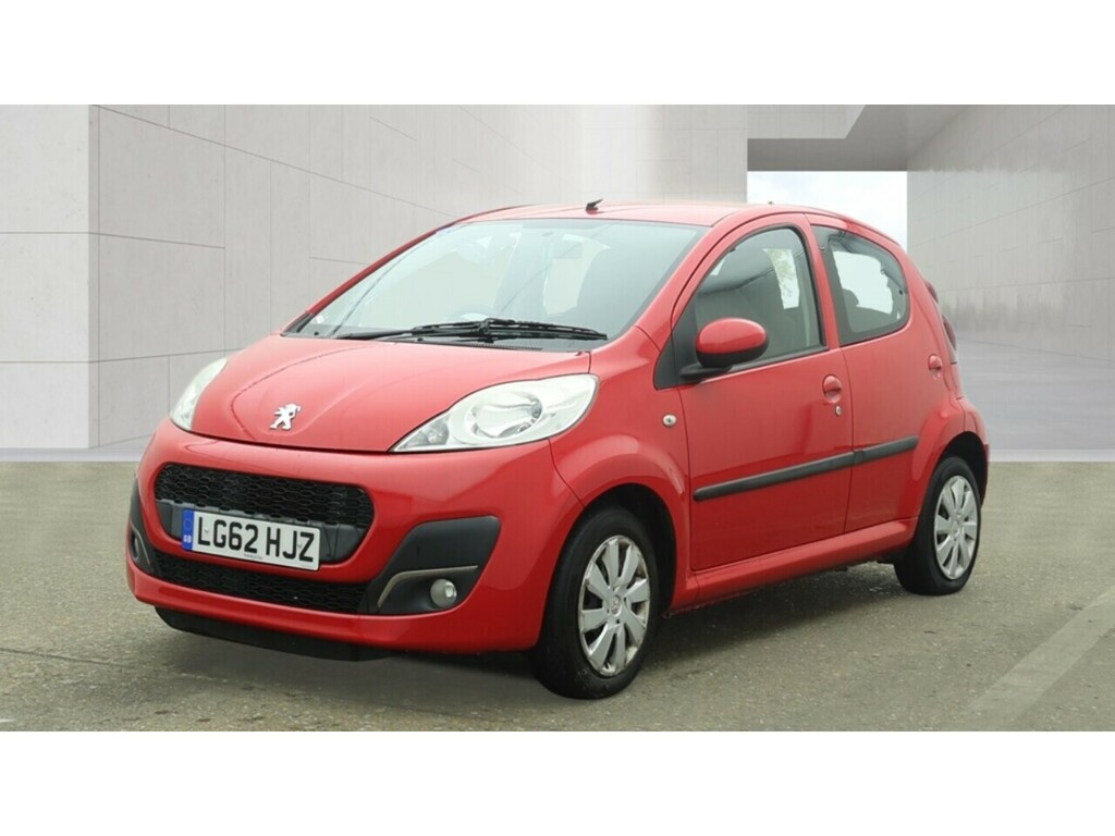 Peugeot 107 Active Red #3