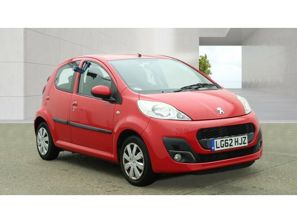 Peugeot 107 Active Red #2