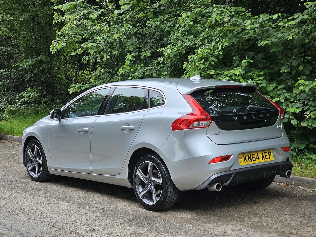 Volvo V40 D4 R-design Lux Nav Silver #3