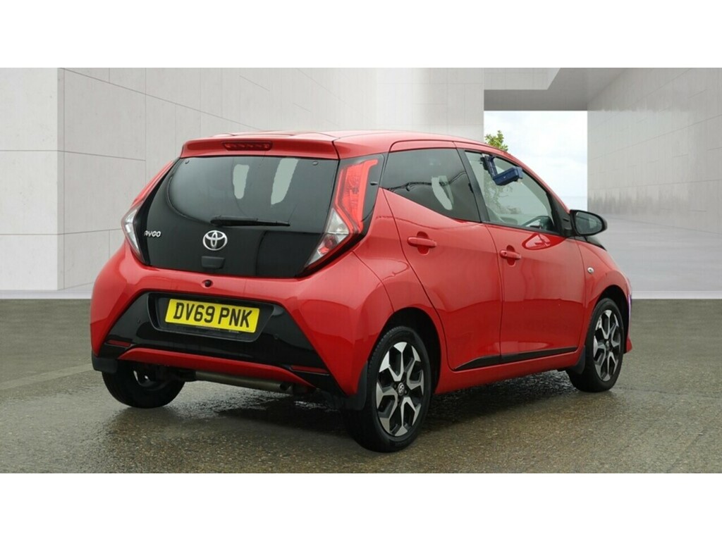 Toyota Aygo Vvt-i X-trend Red #3