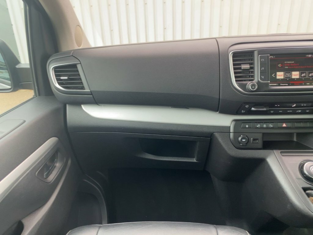 Citroen SpaceTourer Mpv Blue #26