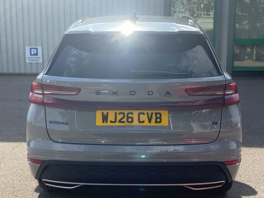 Skoda Kodiaq 2026 1.5 Tsi Iv 25.7Kwh Sportline Suv P WJ26CVB Grey #6